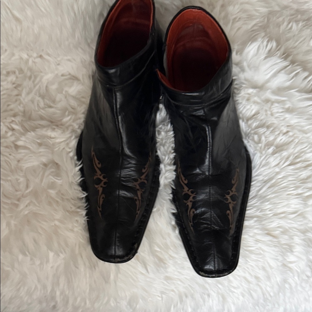 Robert Wayne Black Leather Boots with Brown Accents